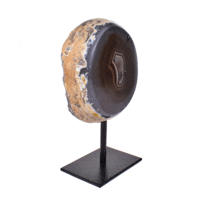 Γεώδες φυσικής πέτρας Αχάτη με Κρύσταλλα Χαλαζία, ενσωματωμένο σε μαύρη μεταλλική βάση. Το προϊόν έχει ύψος 15cm. Αγοράστε online shop.