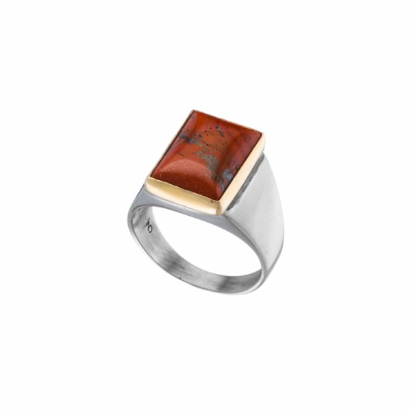 Sterling silver and gold ring and Jasper in parallelogram shape. The band and the bezel of the ring are made of sterling silver and the outline of the bezel is made of 18k gold. Buy online shop.