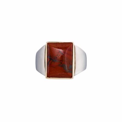 Sterling silver and gold ring and Jasper in parallelogram shape. The band and the bezel of the ring are made of sterling silver and the outline of the bezel is made of 18k gold. Buy online shop.