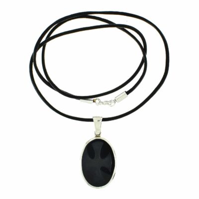 Pendant made of Onyx in oval shape