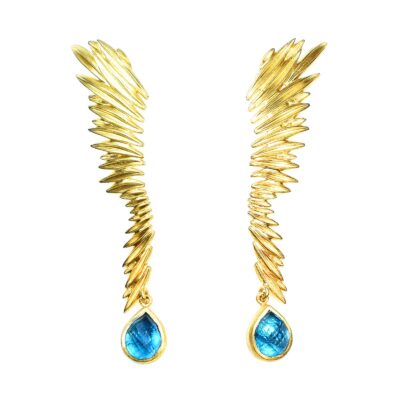 Handmade, long earrings made of gold plated sterling silver and doublet made of Crystal Quartz and Apatite. The doublet consists of two layers of stones. The upper stone is Crystal Quartz faceted and the stone at the bottom is Apatite. Buy online shop.