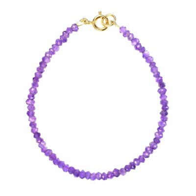 Handmade bracelet made of natural Amethyst and clasp made of gold plated sterling silver. A beautiful bracelet for every day! Buy online shop.