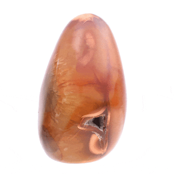 Polished piece of natural carnelian gemstone, with a size of 8.5cm. Buy online shop.