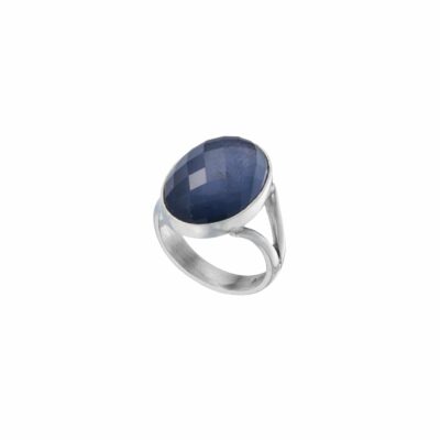 Handmade ring made of sterling silver and doublet made of iolite and crystal quartz in an oval shape. The doublet consists  of two layers of stones.The upper stone is crystal quartz and the stone at the bottom is iolite. Buy online shop.