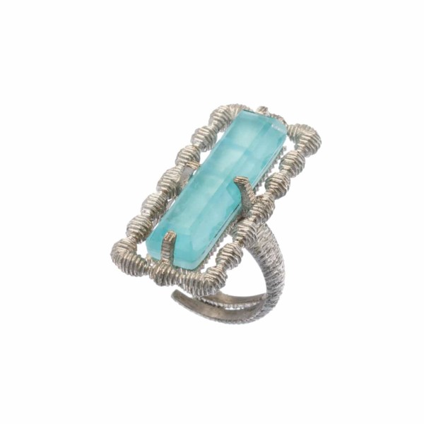 Handmade ring made of sterling silver and doublet made of aquamarine and crystal quartz, in a parallelogram shape. The doublet consists  of two layers of stones.The upper stone is crystal quartz and the stone at the bottom is aquamarine. Buy online shop.