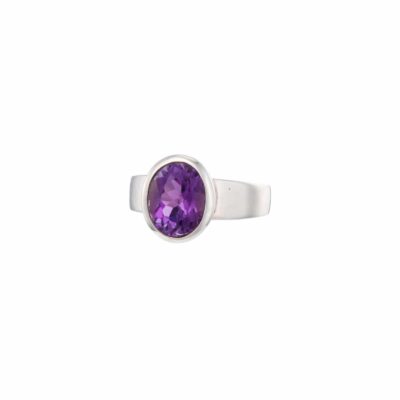 Handmade ring made of sterling silver and Amethyst in an oval shape. Buy online shop.