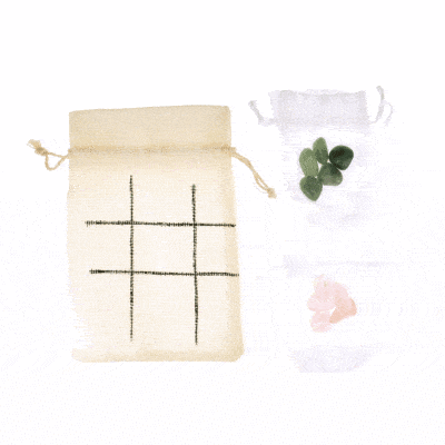 Handmade tic-tac-toe game with natural Aventurine and rose Quartz gemstones. A game that everybody will love! Buy online shop.