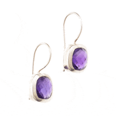 Handmade earrings made of sterling silver and natural Amethyst gemstones in a square shape. Buy online shop.