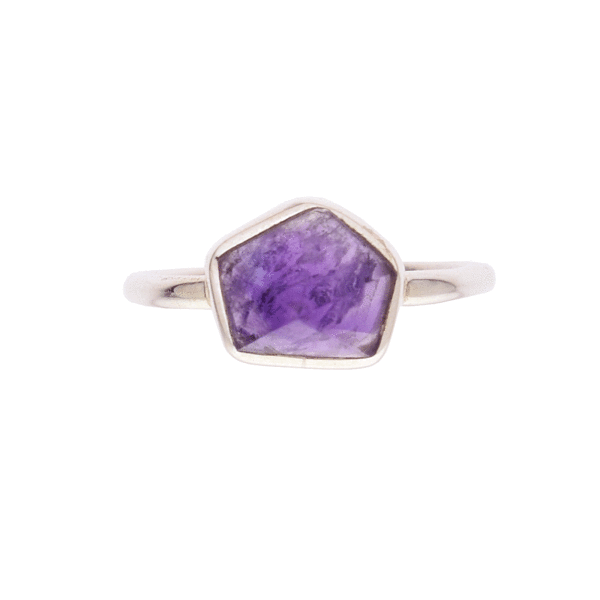 Handmade ring made of sterling silver and natural amethyst crystal. Buy online shop.