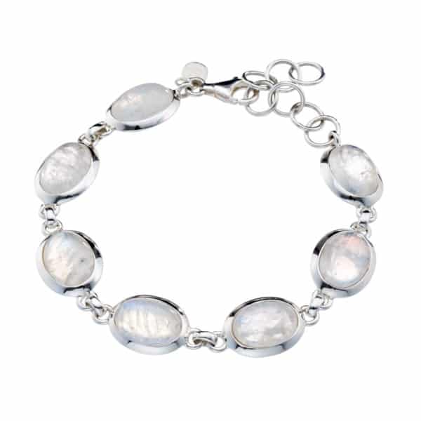 Handmade bracelet made of sterling silver and natural white Labradorite gemstones in an oval shape. The bracelet has a length of 19cm to 23cm. Buy online shop.