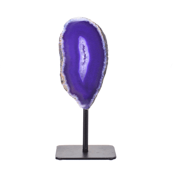 Natural agate gemstone geode with crystal quartz, embedded into a black metallic base. The geode is painted purple and the product has a height of 15cm. Buy online shop.