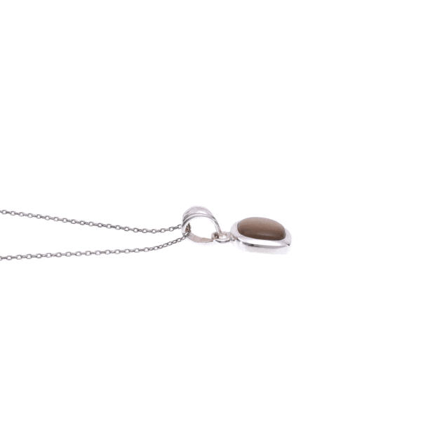 Handmade pendant made of sterling silver and natural grey moonstone, in a square shape. The pendant is threaded on a sterling silver chain with adaptable length. Buy online shop.