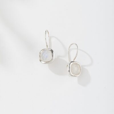 Handmade earrings made of sterling silver and natural white labradorite gemstone in a square shape. Buy online shop.