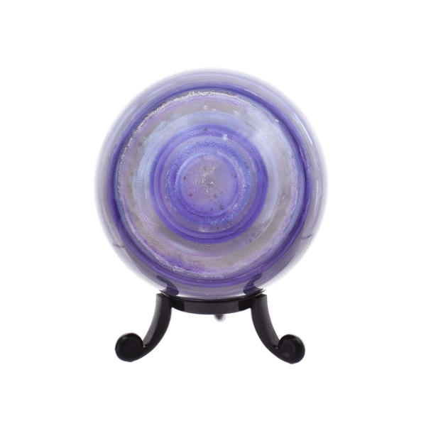 Polished sphere made of natural agate gemstone, artificially colored. The sphere has a diameter of 6.5cm and it comes with a black plexiglass base. Buy online shop.
