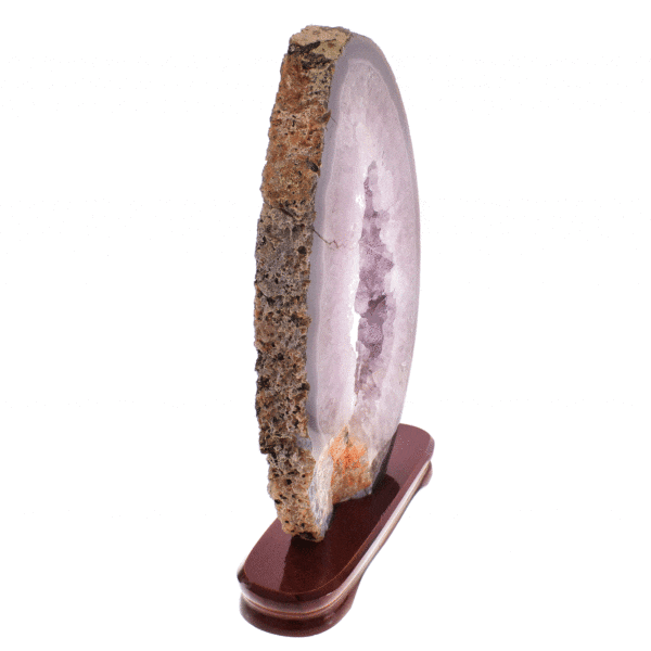 Slice of natural agate gemstone with amethyst crystals, placed on a wooden base. The agate is polished on both sides and it has a height of 40cm. Buy online shop.