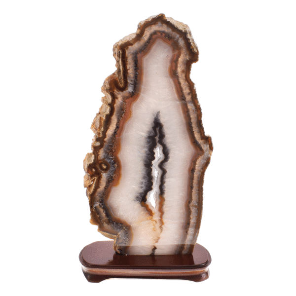 Slice of natural agate gemstone with crystal quartz, placed on a wooden base. The agate is polished on both sides and it has a height of 44cm. Buy online shop.
