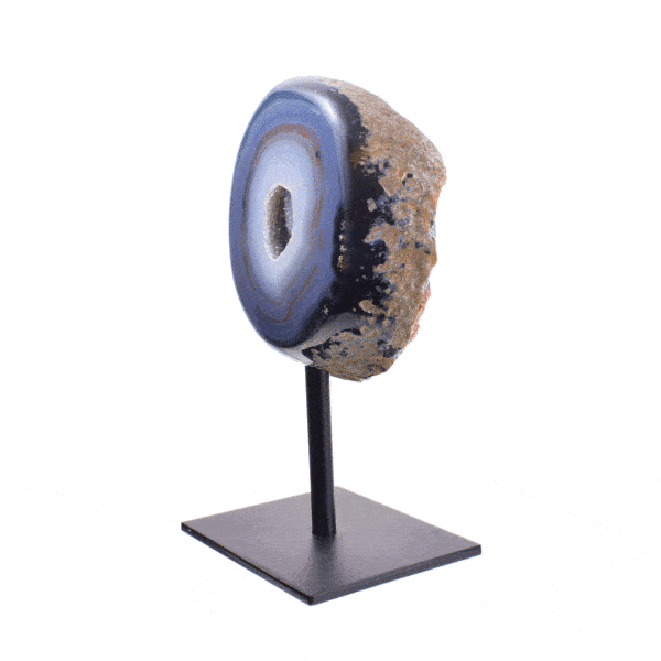 Natural agate geode gemstone with crystal quartz. The geode is embedded into a black metallic base and the total height is 18.5cm. Buy online shop.