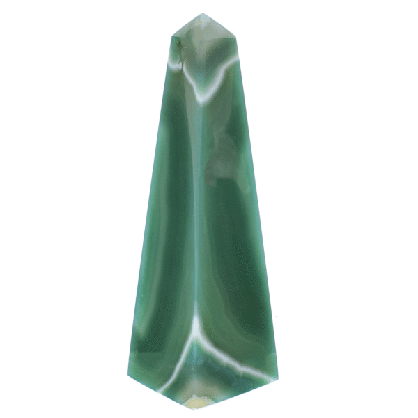 Obelisk made of natural agate gemstone, artificially colored. The obelisk has a height of 15cm. Buy online shop.