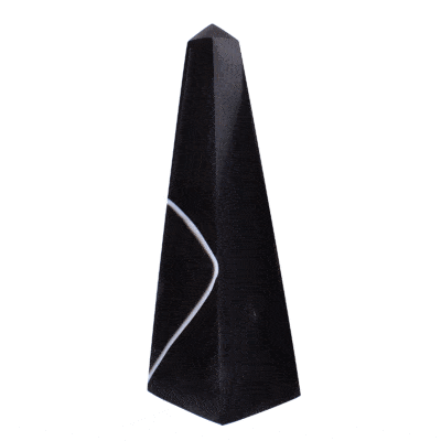 Obelisk made from natural agate gemstone of black colour and a height of 13.5cm. Buy online shop.