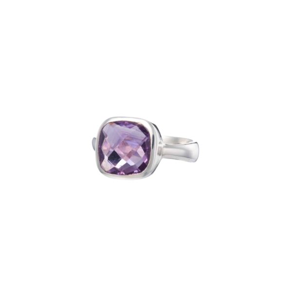 Handmade ring made of sterling silver and natural amethyst gemstone in a square shape. Buy online shop.