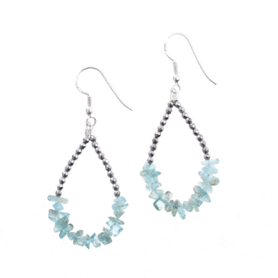 Handmade, teardrop shaped earrings made of sterling silver and natural apatite and hematite gemstones in an irregular and spherical shape. Buy online shop.