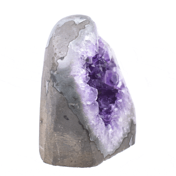 Piece of natural amethyst gemstone with polished outline and a height of 10.5cm. Buy online shop.