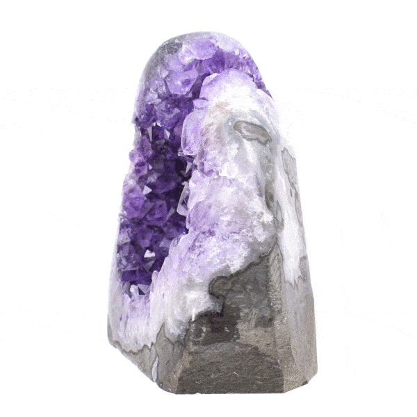 Piece of natural amethyst gemstone with polished outline and a height of 10.5cm. Buy online shop.