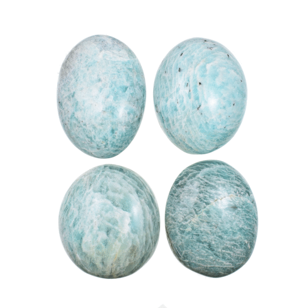 Polished pebbles of natural amazonite gemstone with an average size of 6cm. Buy online shop.