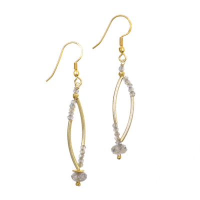 Handmade long earrings made of gold plated sterling silver and natural faceted grey labradorite gemstones in a spherical shape. Buy online shop.