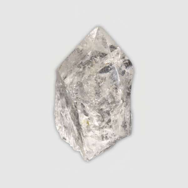 Point made from natural crystal quartz gemstone with polished top and a height of 7cm. Buy online shop.