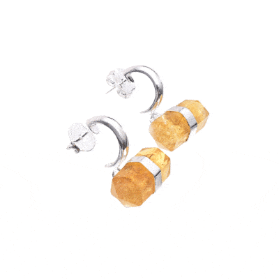 Handmade earrings made of citrine quartz gemstone, in a cylindrical octahedral shape with double point and silver plated hypoallergenic metal.  Buy online shop.