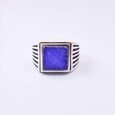 Handmade ring made of sterling silver and natural Lapis Lazuli gemstone in a square shape.Buy online shop.