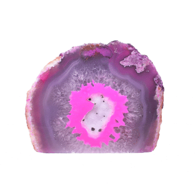Small  natural agate geode gemstone with crystal quartz, artificially colored. The geode has a height of 7.5cm. Buy online shop.