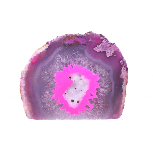 Small  natural agate geode gemstone with crystal quartz, artificially colored. The geode has a height of 7.5cm. Buy online shop.
